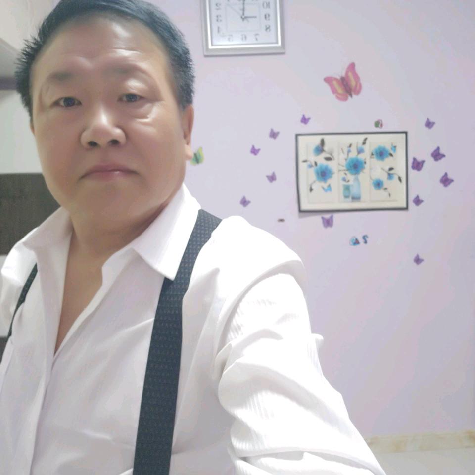 北市场的吕大胖子聊天