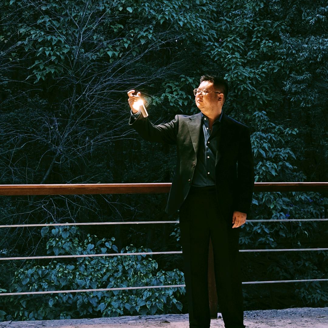不会唱歌的李uncle