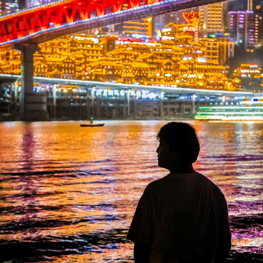 爱喝柠檬的摩某人