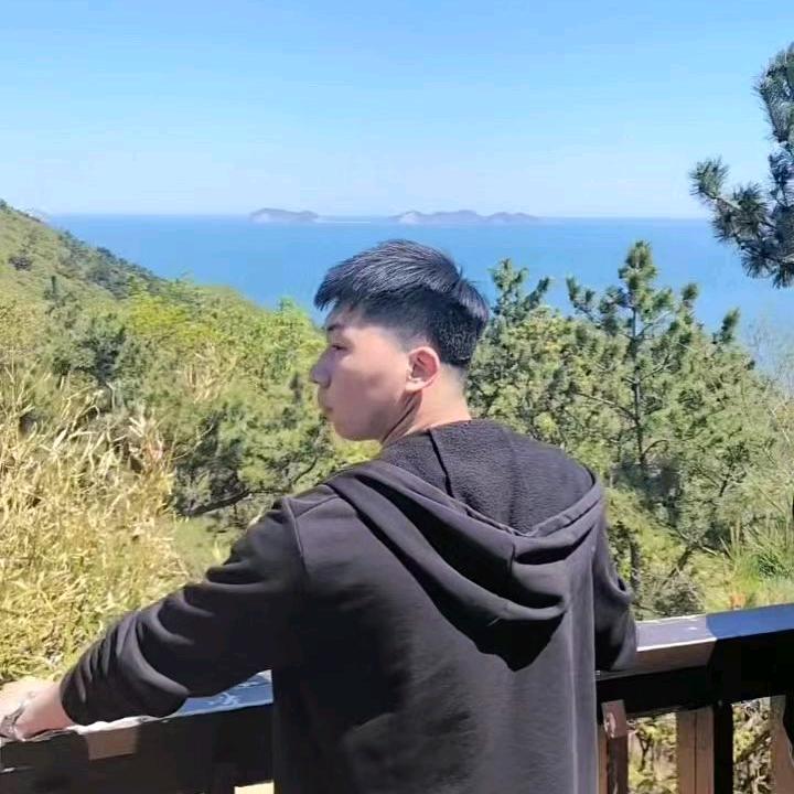 陈 锐