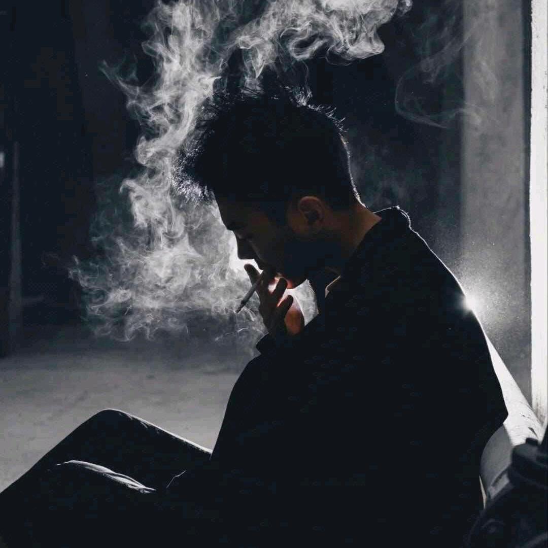 ½