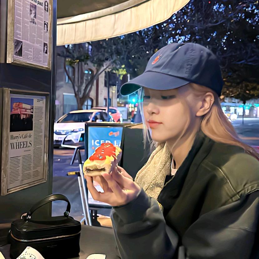 𝙂𝙪𝙖𝙣𝙮𝙪𝙣𝙞_关于你