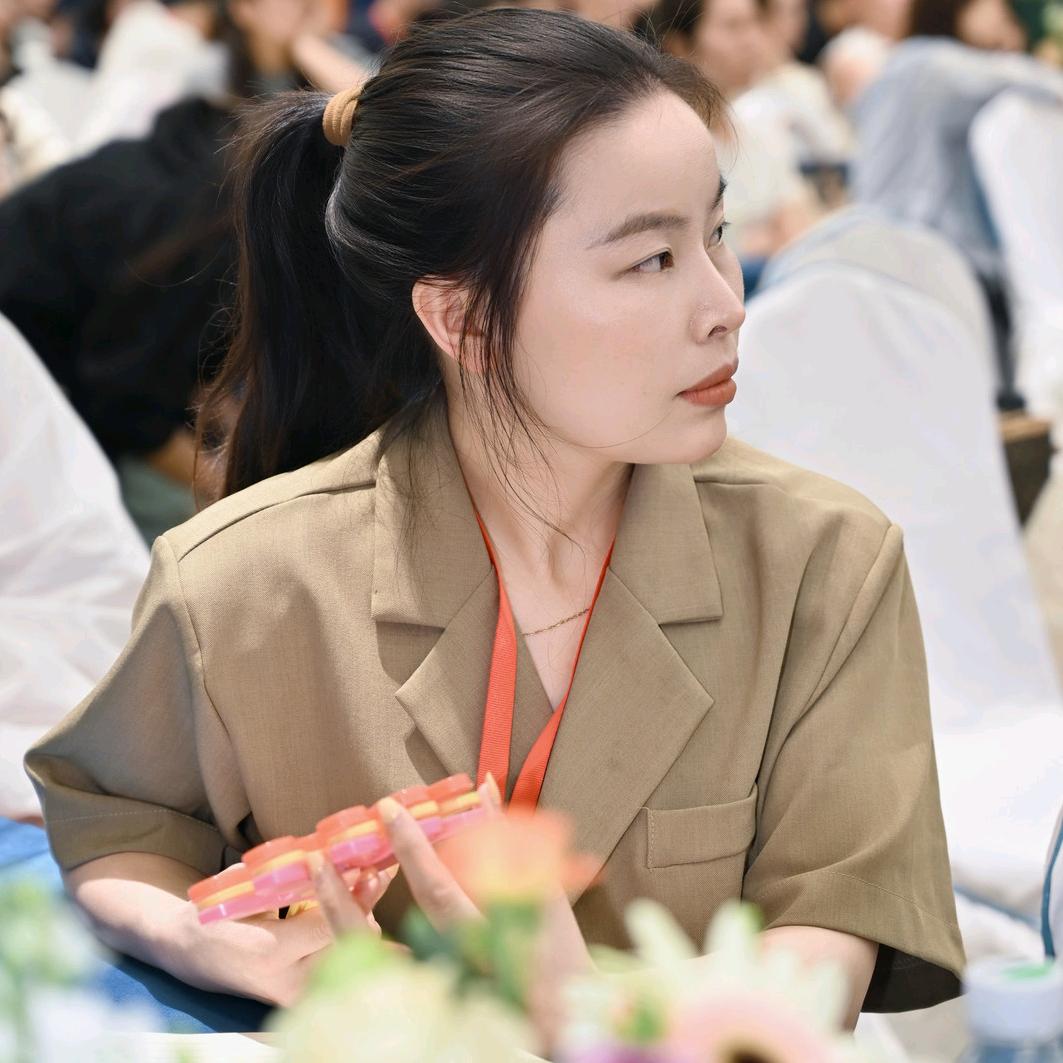 范衣度女装全品类工厂店