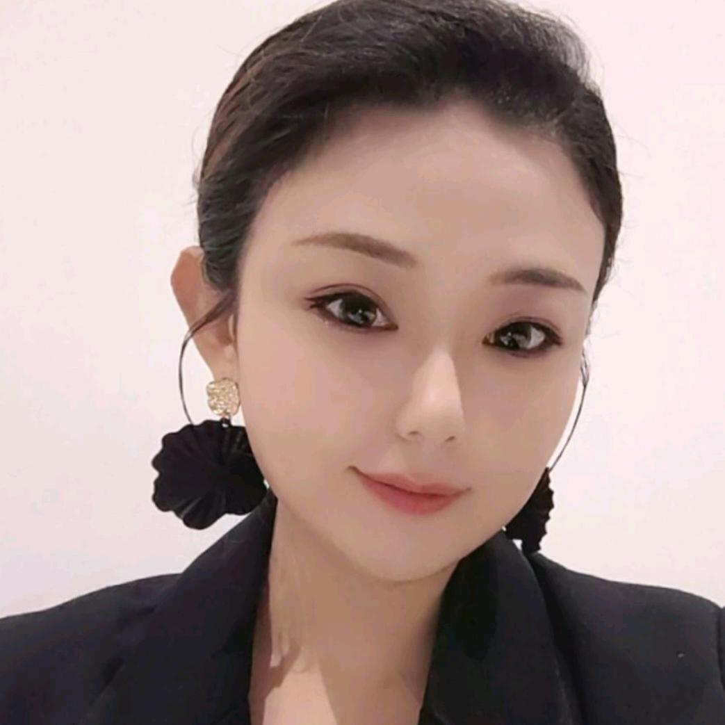 南宁罗曼达商务KTV-客户部总监：代钰盈