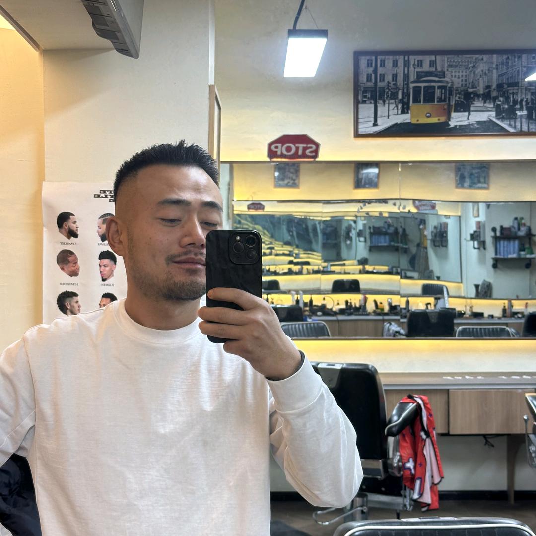 贵阳二手车胡子