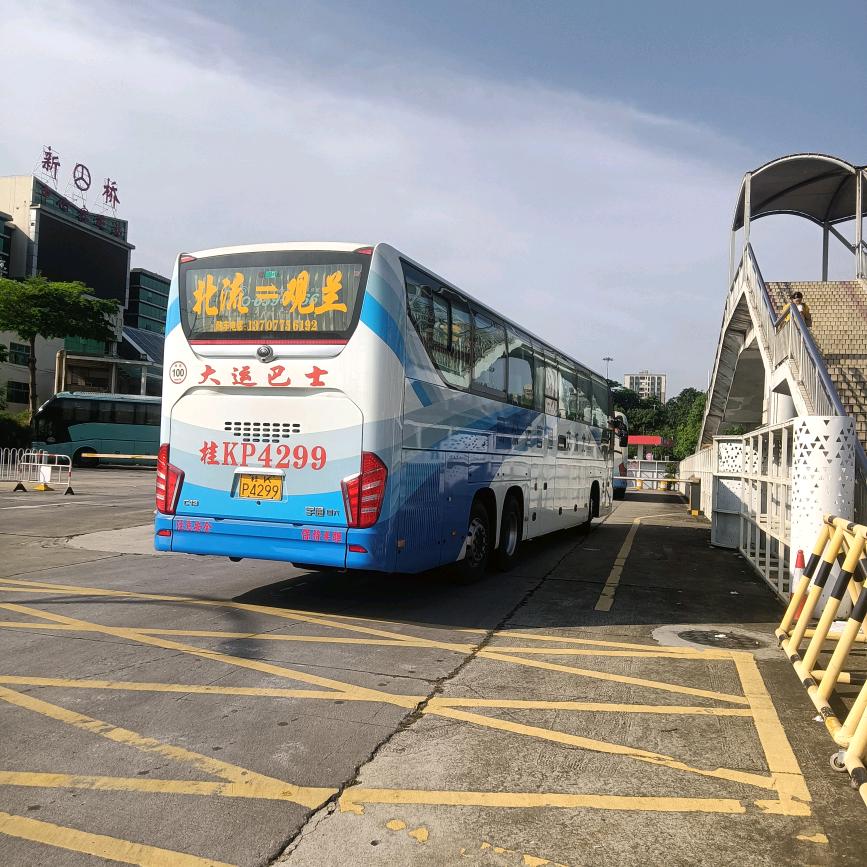 老曾愛拍車