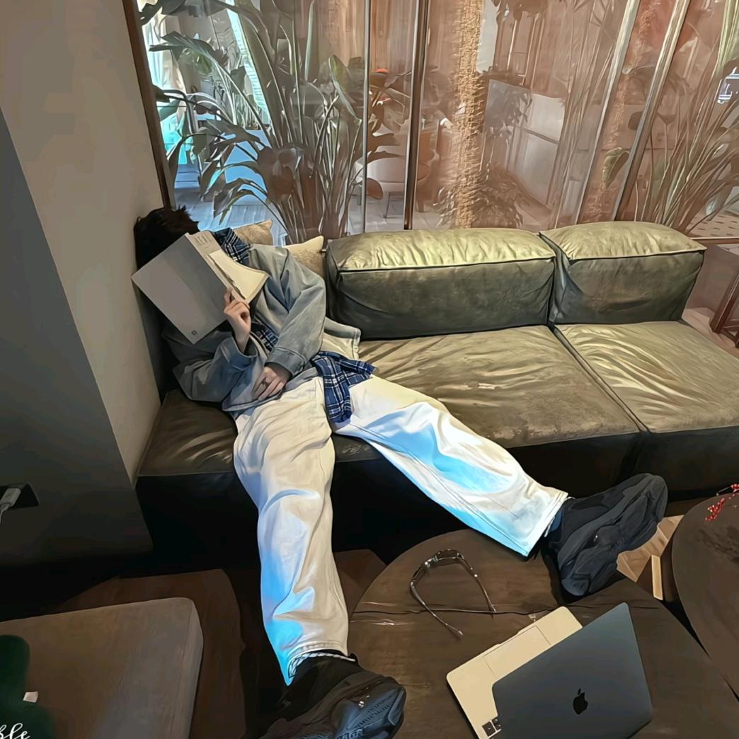 鱼丸蘸酱
