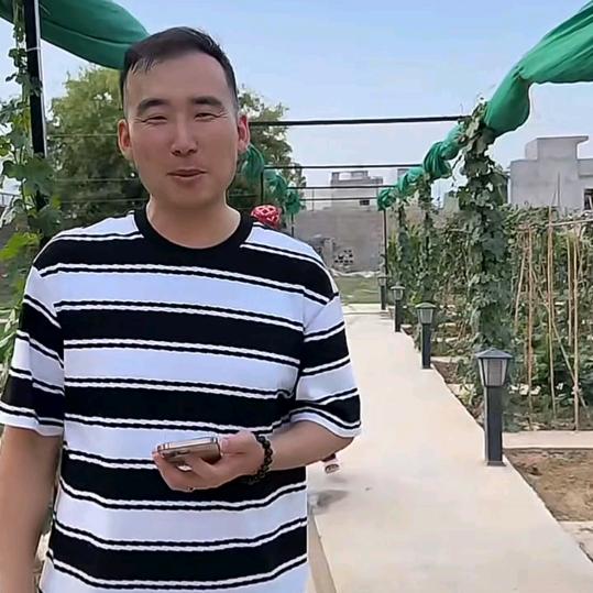 巴铁小飞星光村