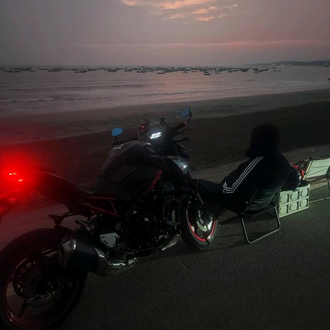 飛機车房八号技师