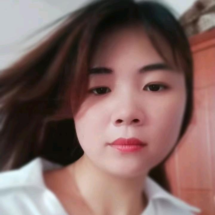 水清梦蓝