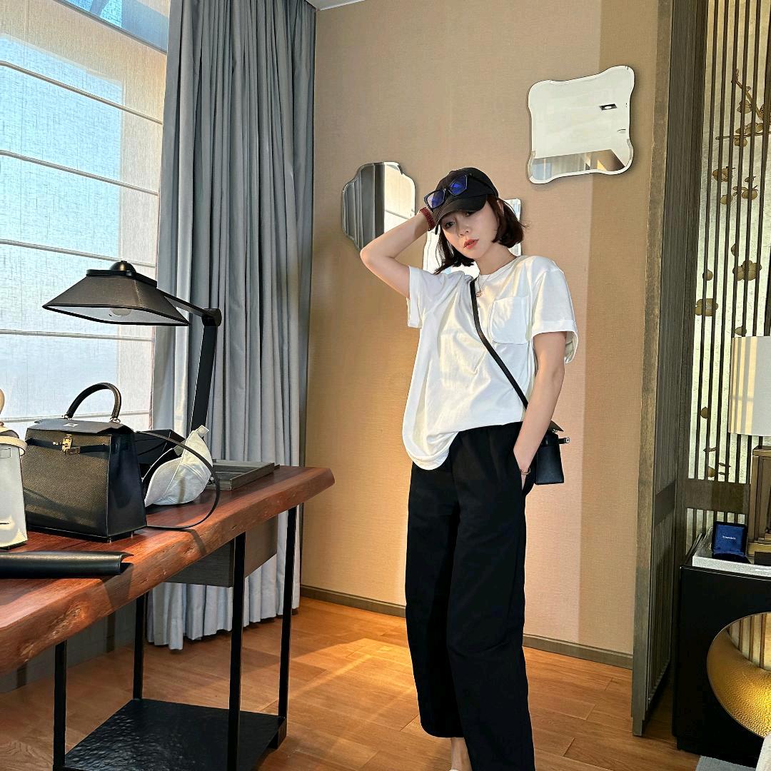 姣爷轻奢女装