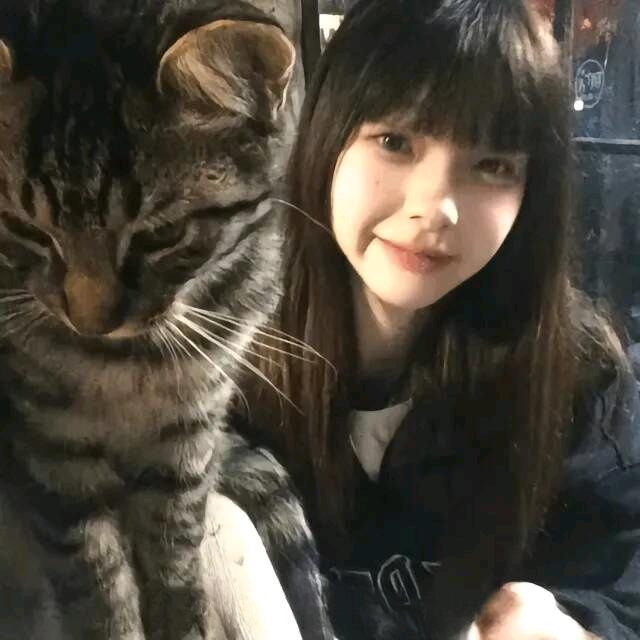励志学会画眼线的女人头像