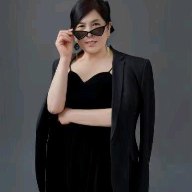 🌹春风十里不如你🌹