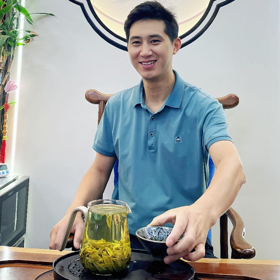 甄品春茶业