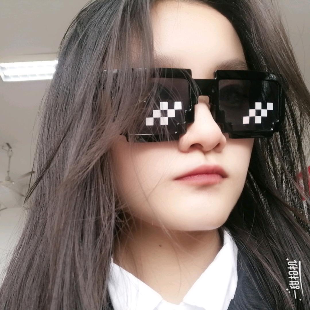 妙妙（边锋掼蛋）