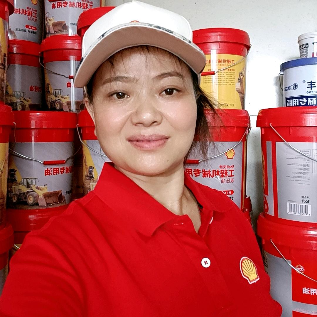 萍姐在南昌卖挖机配件18年