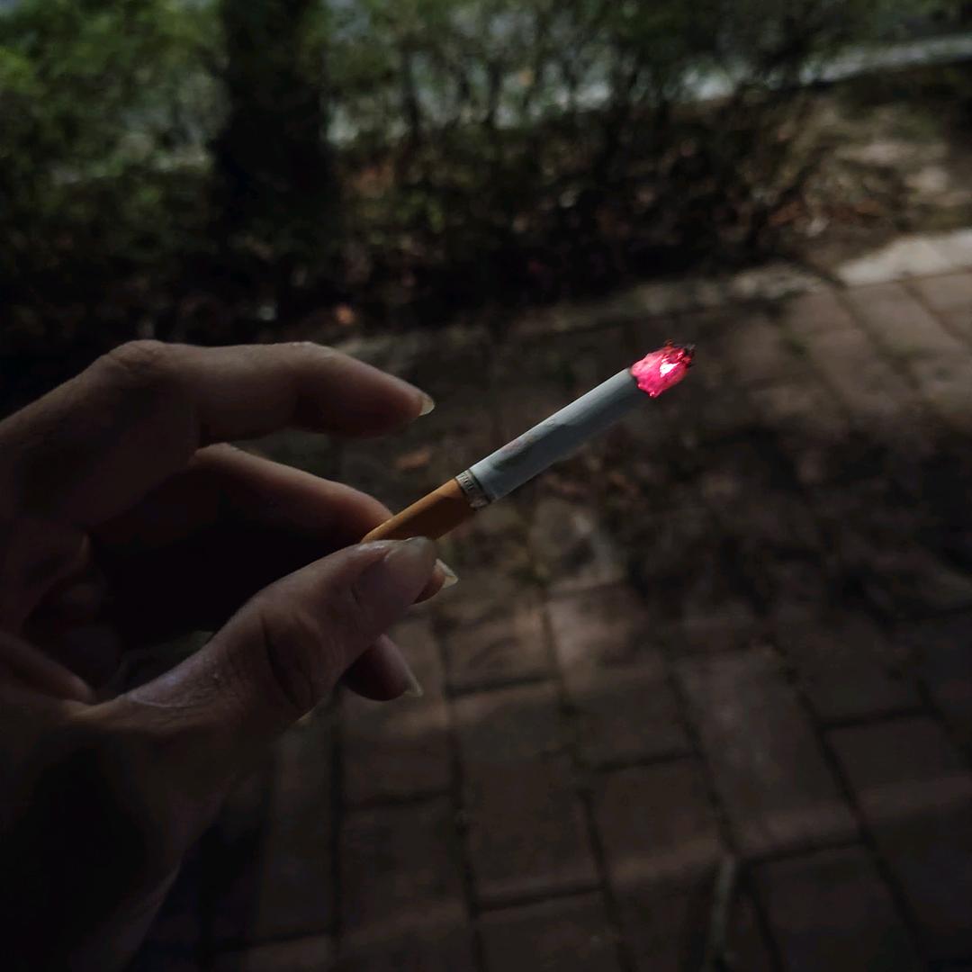 🚬浓ᩚ烟ᩚღ伴ζ酒🍻