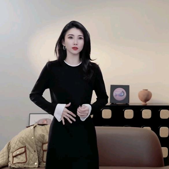 深圳南油西西高端定制女装衣橱