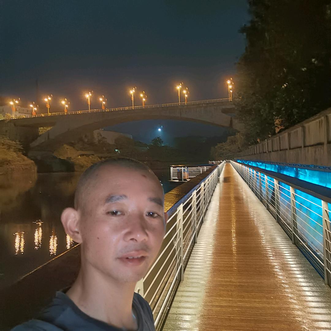 文文哥