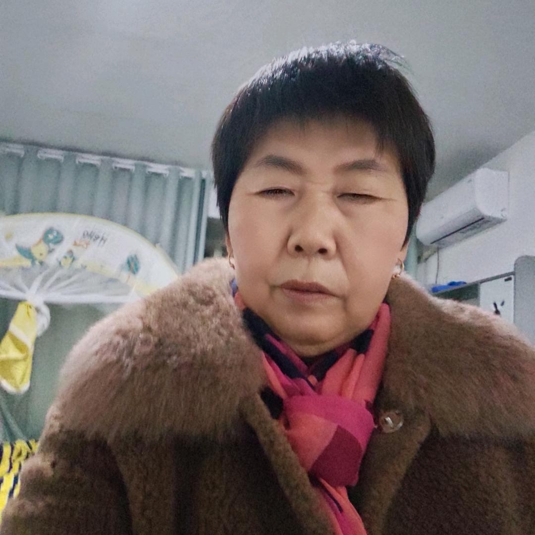 盛素侠