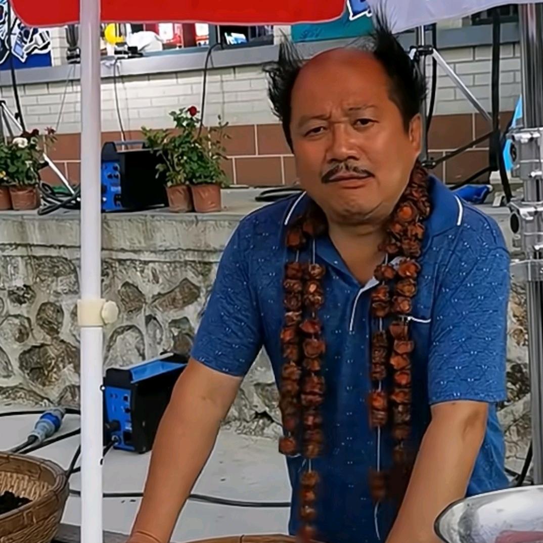 坤哥直播《授权店》🥂