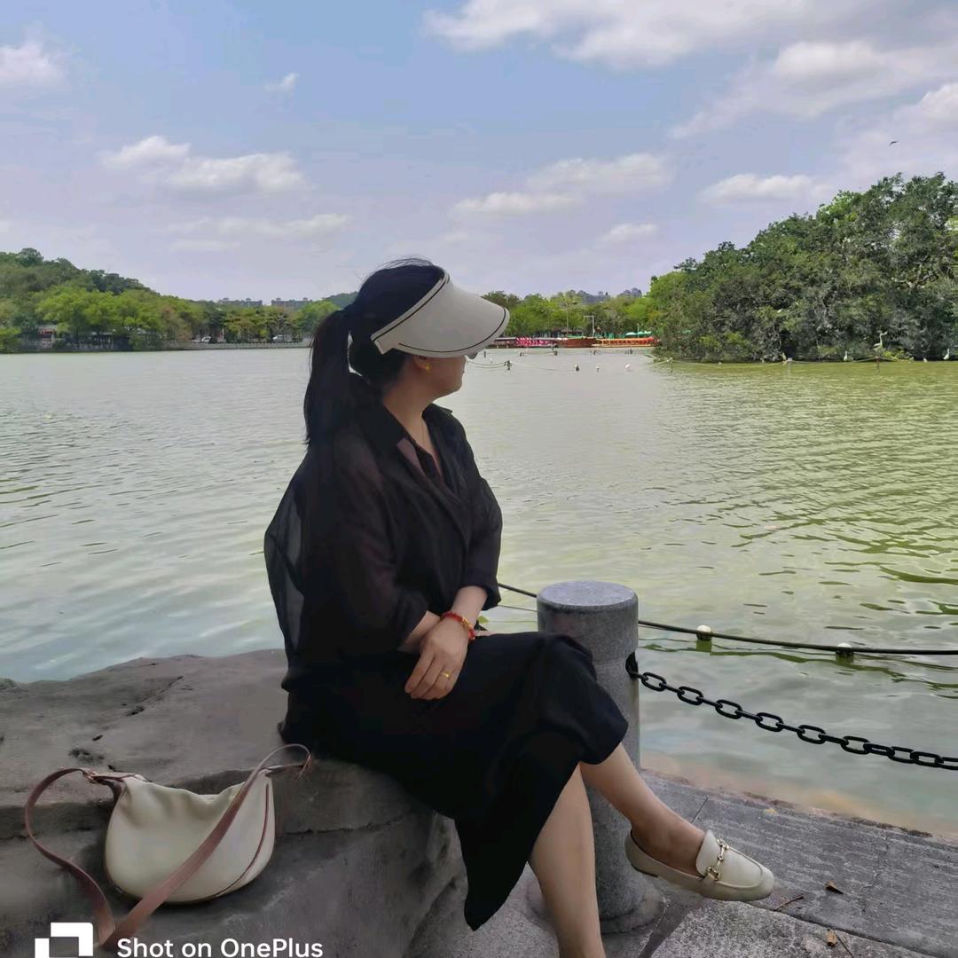 小石頭🇨🇳🇨🇳