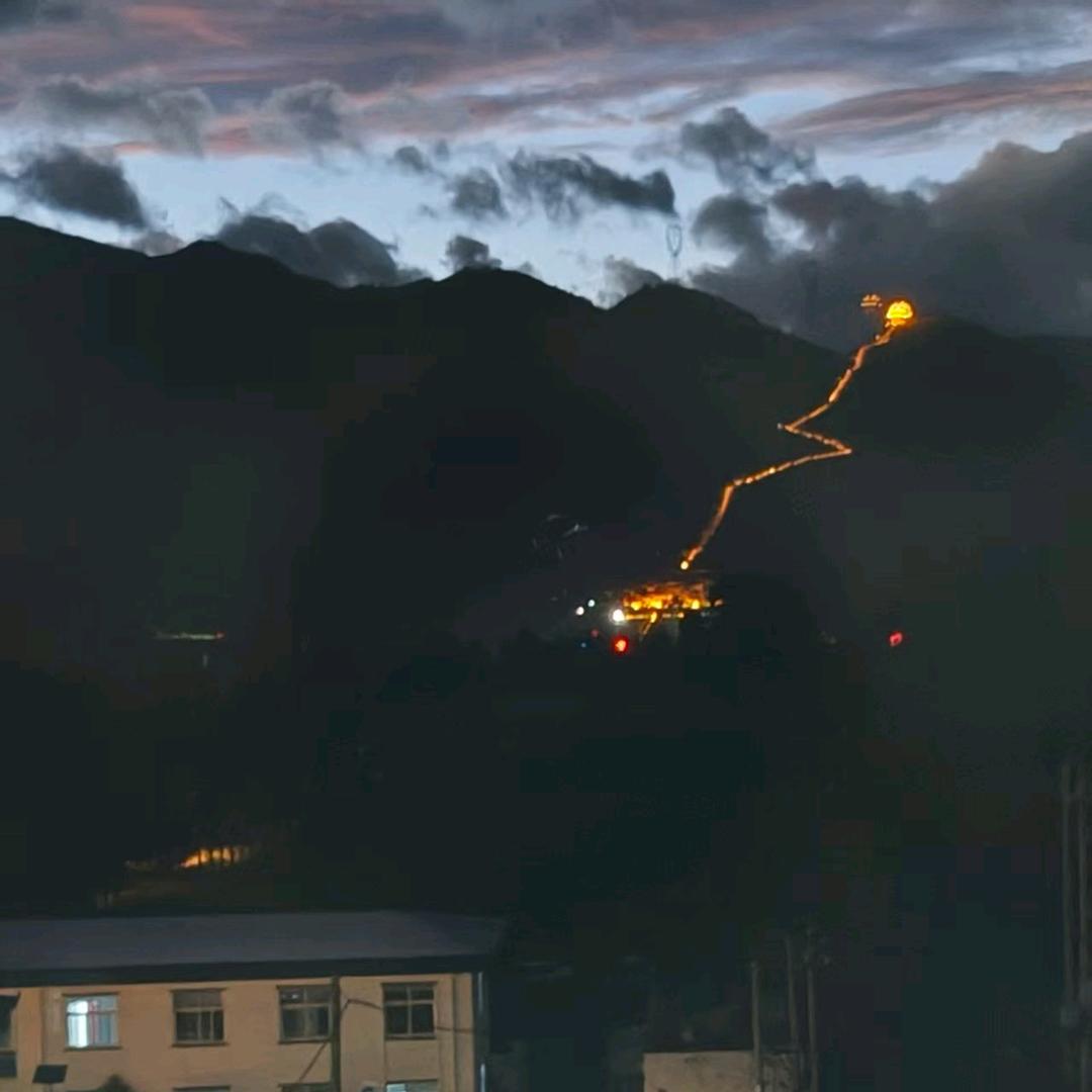 蔡 小 兵 （好  孩  子  :)哈哈