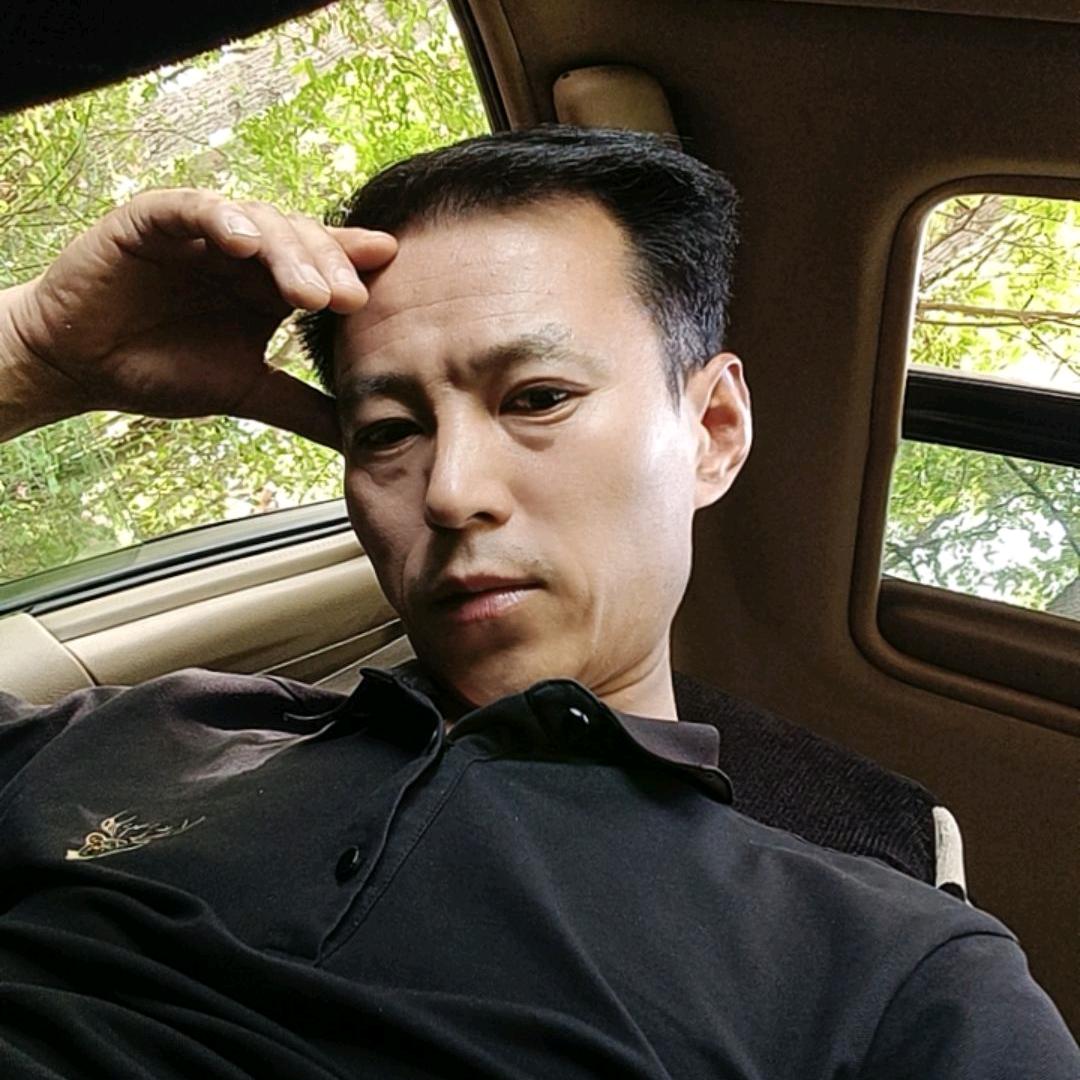 轩  (｢･曾经那个小班长･｢）哥