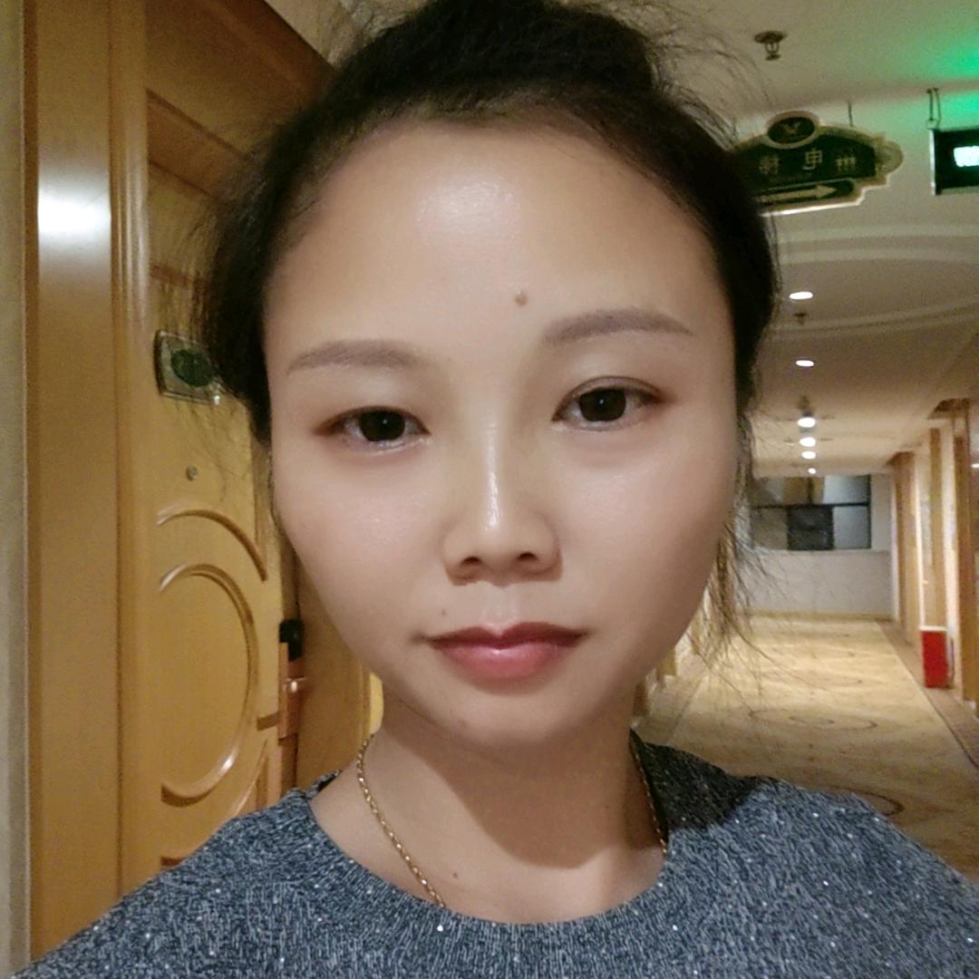 一锅小米粥。