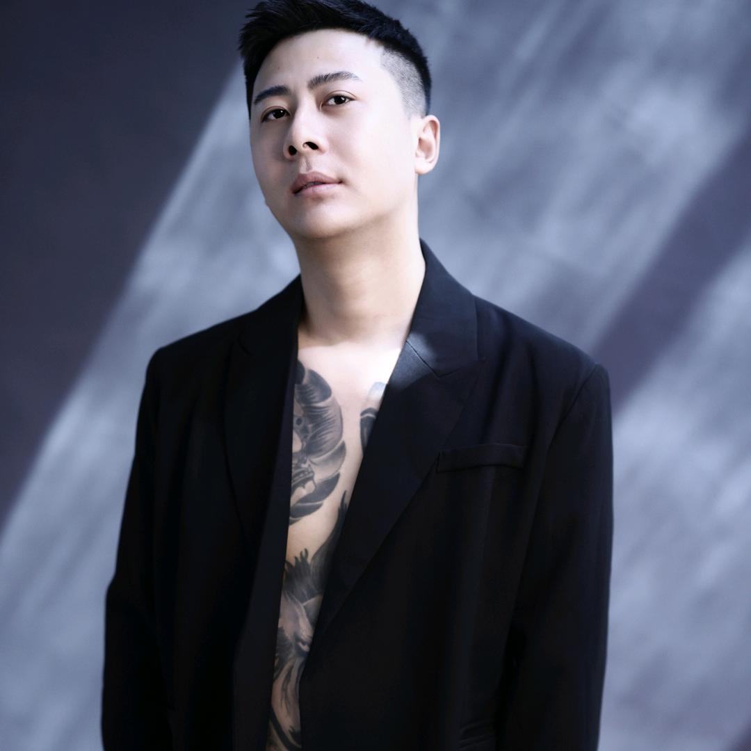 张冰怎么了？