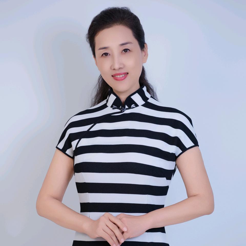 孙君服装工作室   君之韵模特形体美育