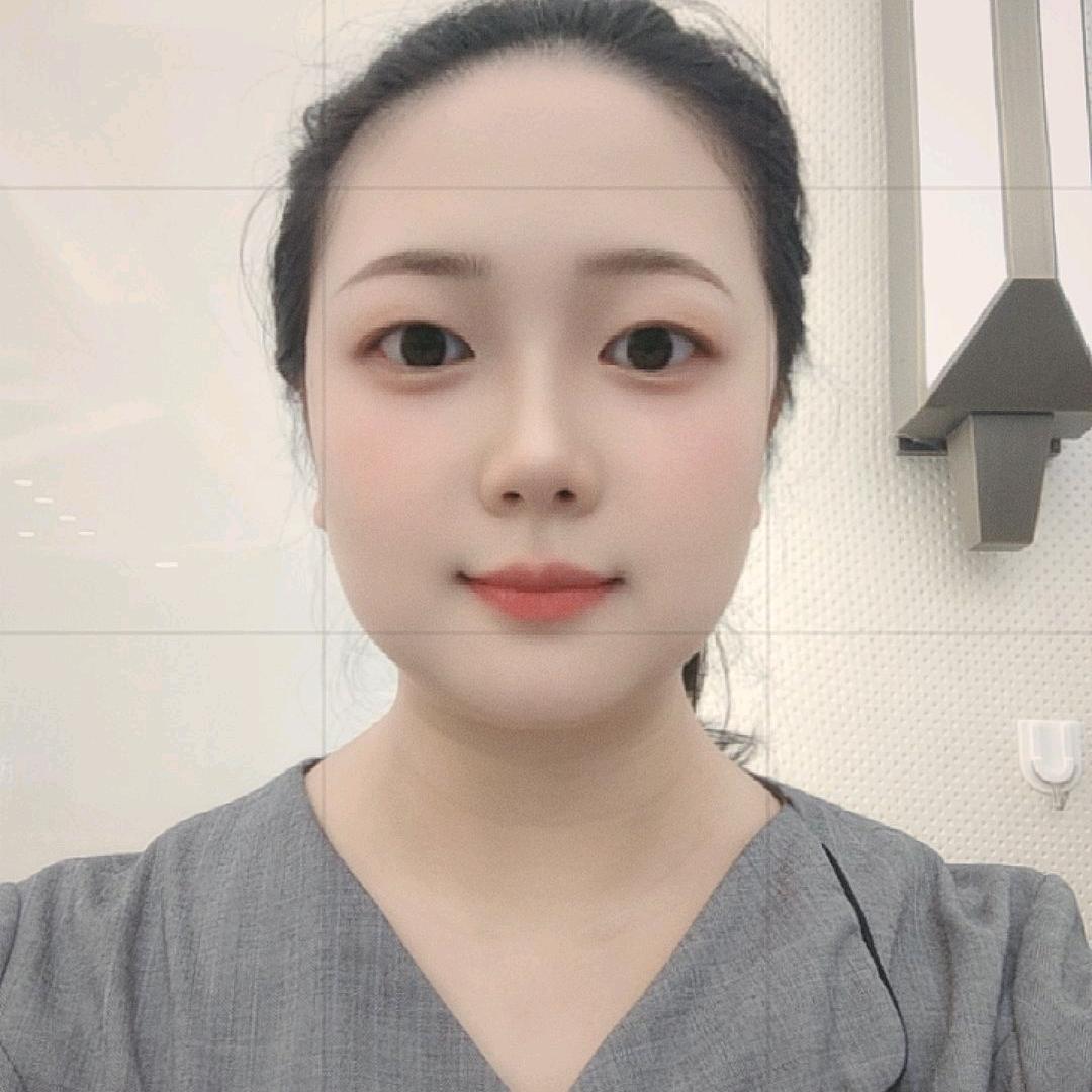 南坪金店万达店霞霞