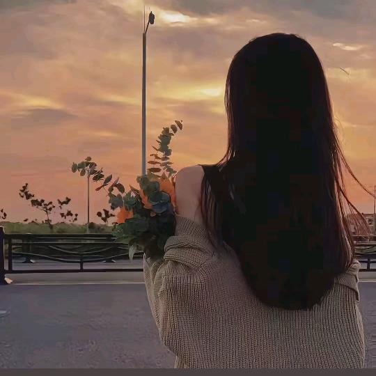 ওᤢᤣ᭄໊ 迟遇 ഒᩚω໊