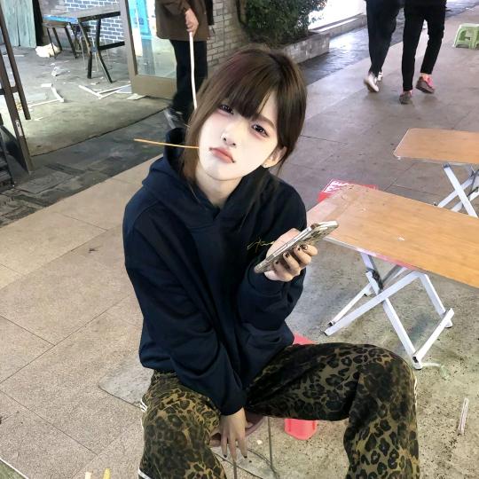 氛围感小帅Š
