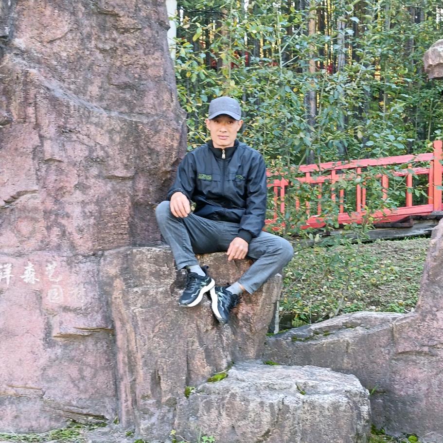 覃华兵