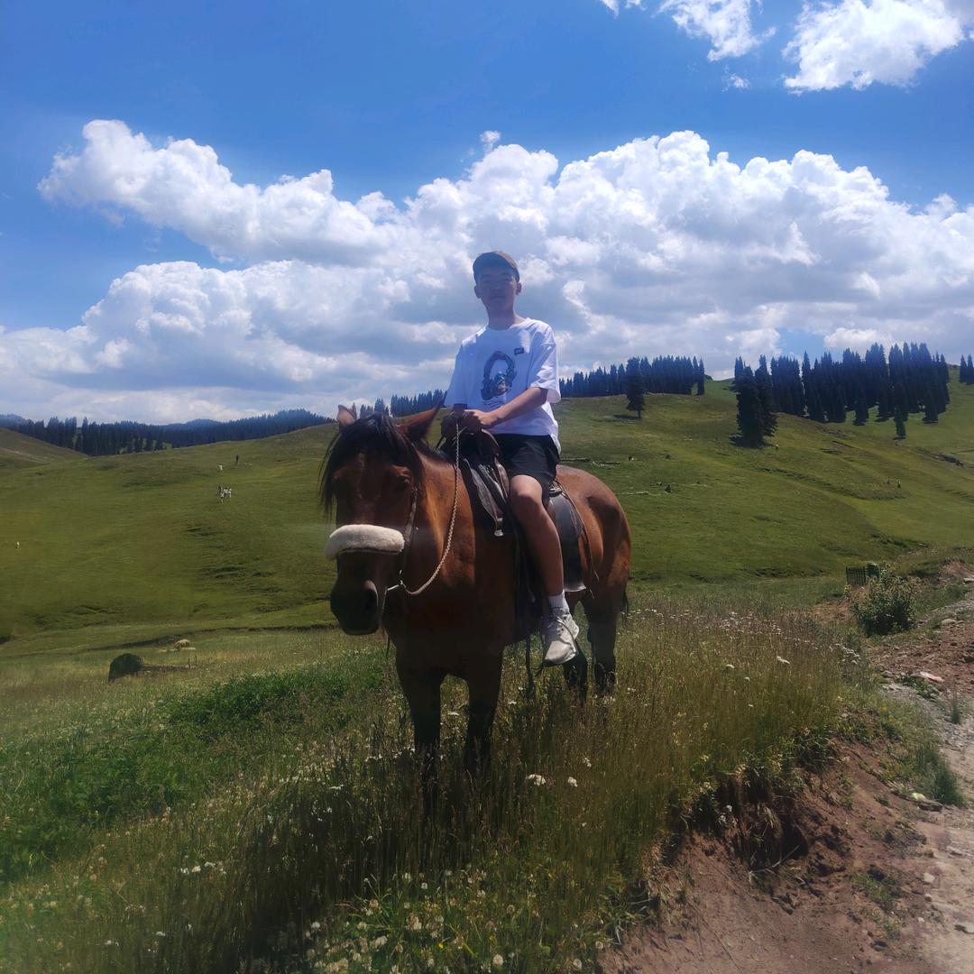 阿依古丽👩‍👧‍👦🍉🍉