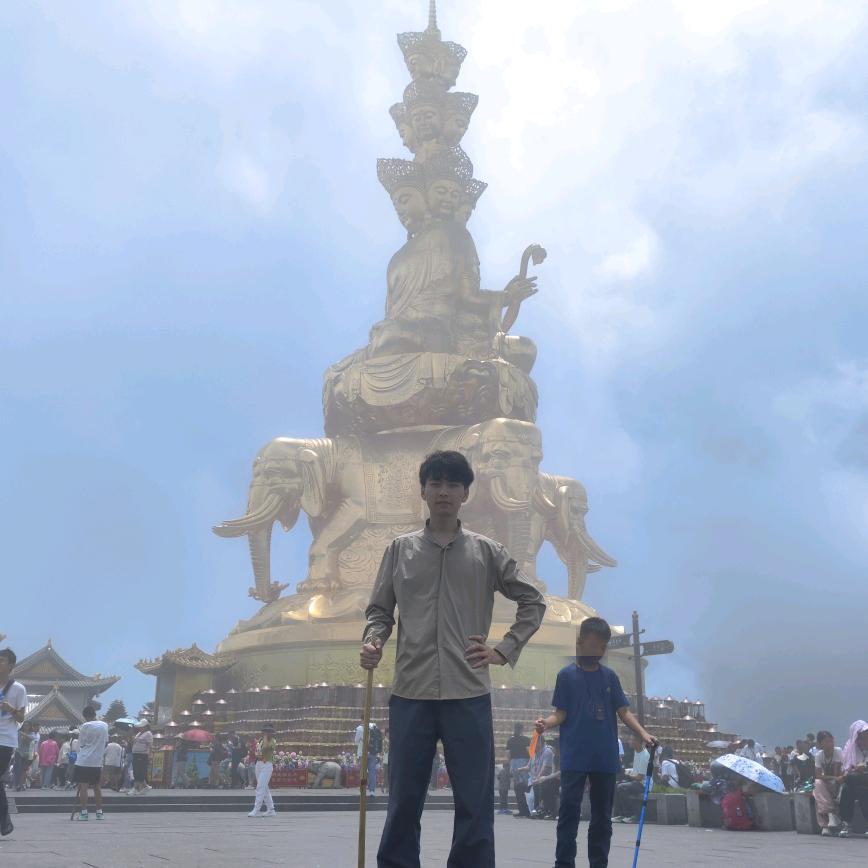 四川小何在东北（冒皮皮冒菜馆）