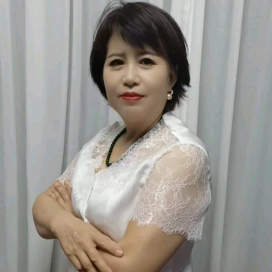 轻美倾城（盛世佳苑店）发姐