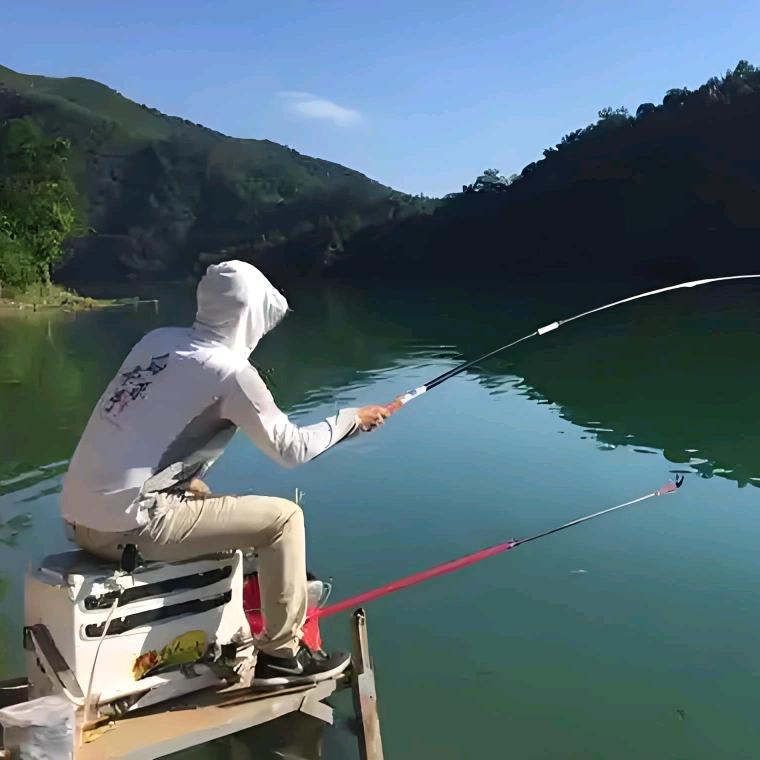 孤舟蓑笠翁