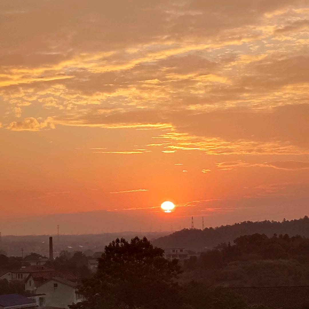 和太阳约会的人