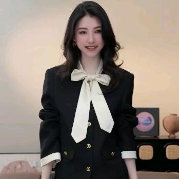 小乖逃&西西每日穿搭