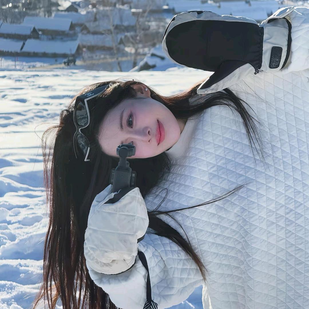 韦雪-精致大女主（团长）