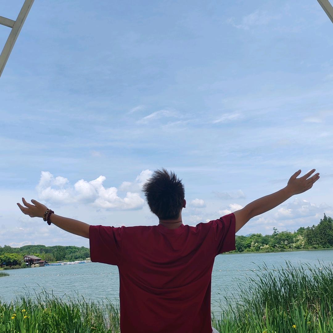 遵义医专小罗学长