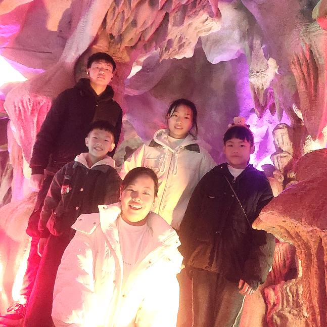 一人闯天下（工地妹）