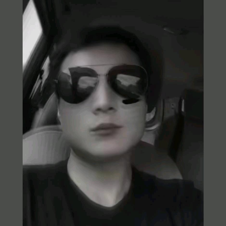 阿亮