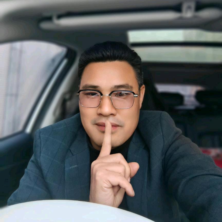 昊梵户外太阳能路灯厂家。