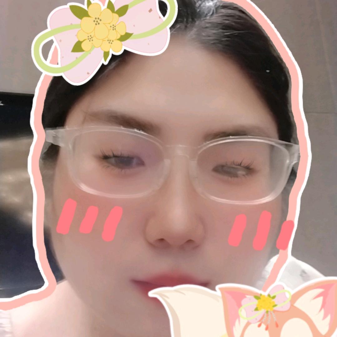 邓欣怡