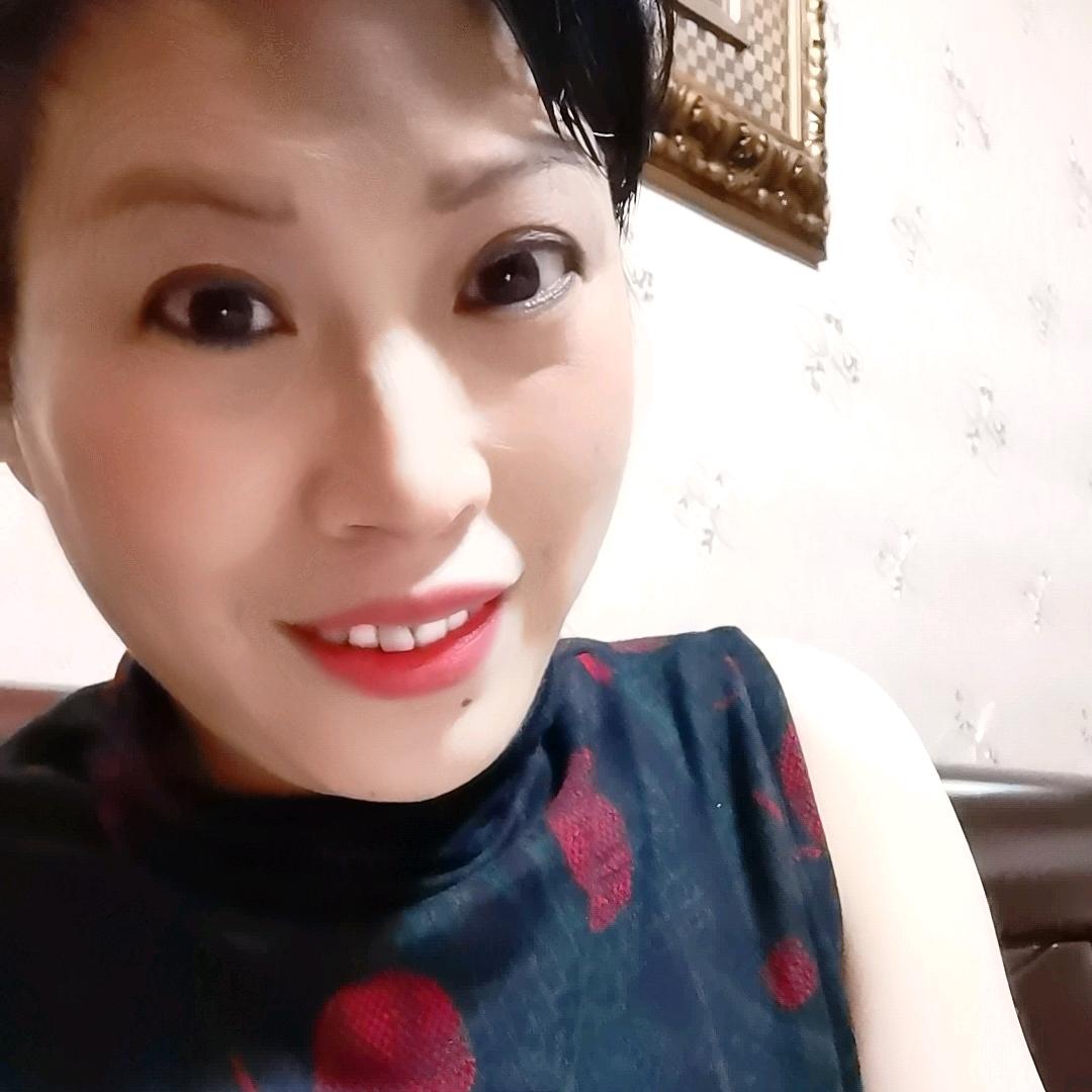 @银芝时尚穿搭