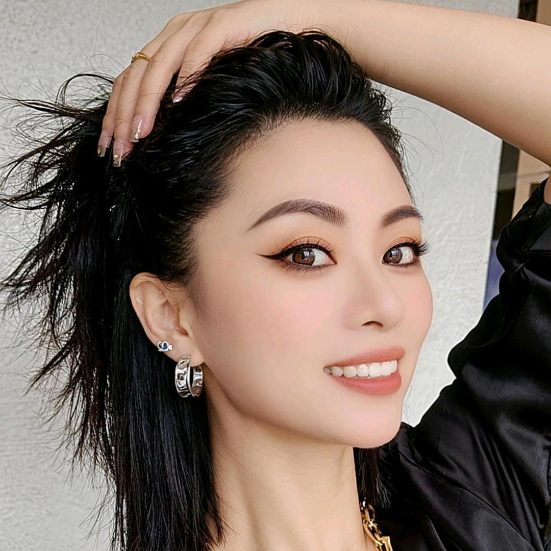 暴富暴美暴瘦^O^小十七