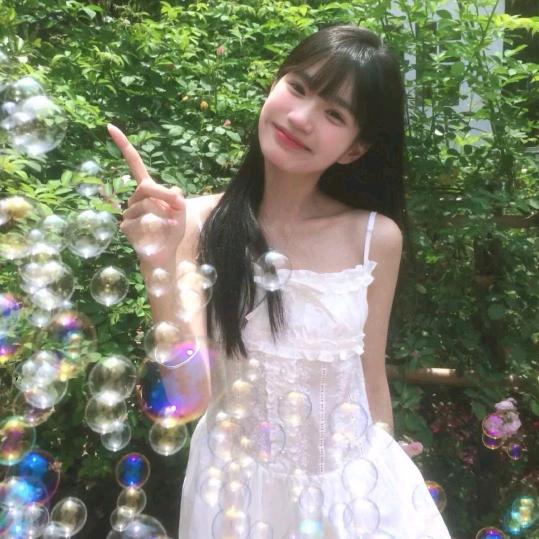 小莹ฅ